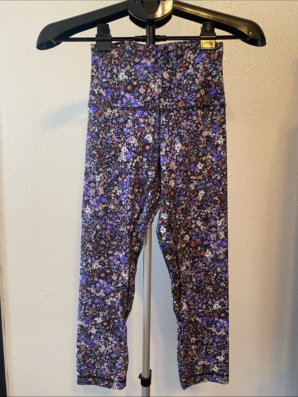 lululemon athletica Align High Rise Crop 21” Flower Burst Multi Size 4